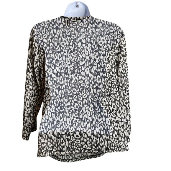 Tahari Women’s Gray‎ Cheetah Print Faux Wrap Top Size XL Maximalist Opulent Glam - Picture 2 of 9